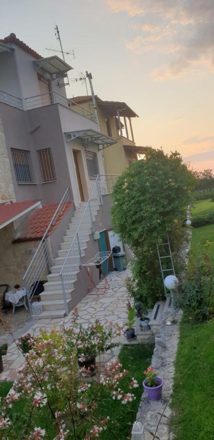 Maria'S Luxury Apartment Kassandra Exterior foto